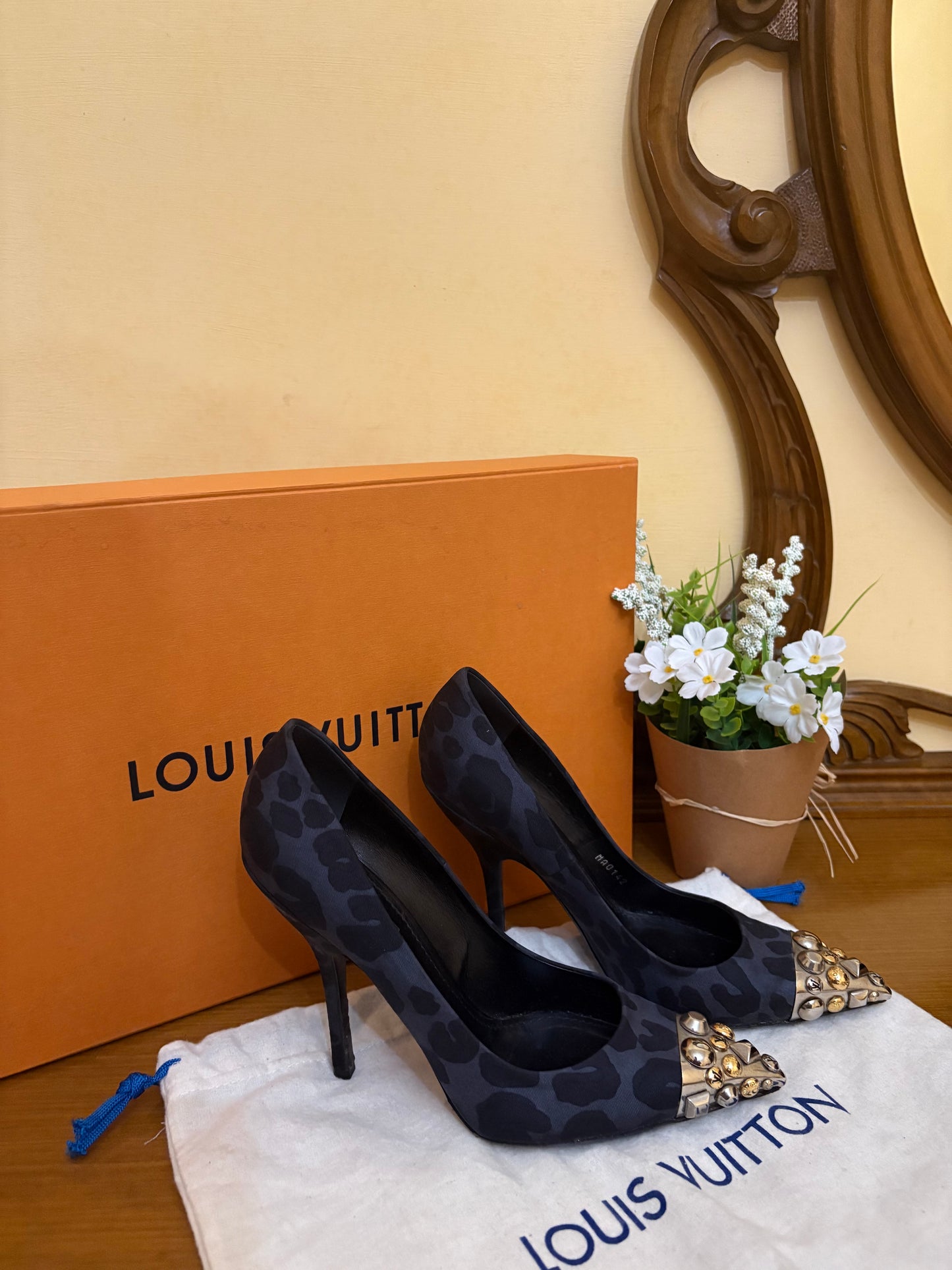 Louis Vuitton Tacchi