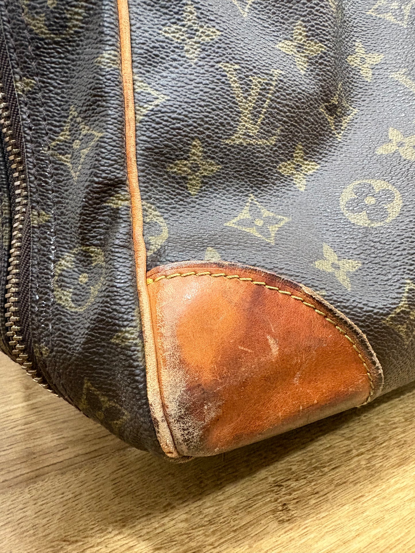 Louis Vuitton Sirius 70