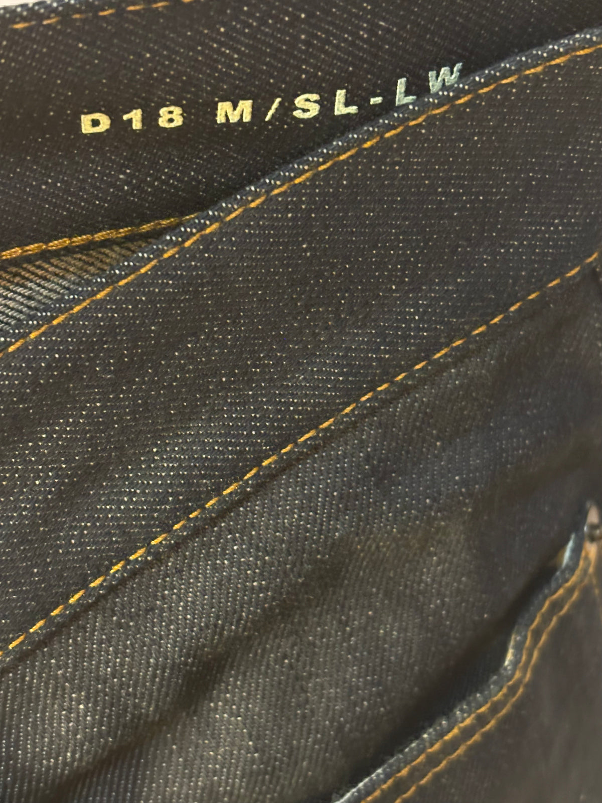 Jeans Saint Laurent taglia 28