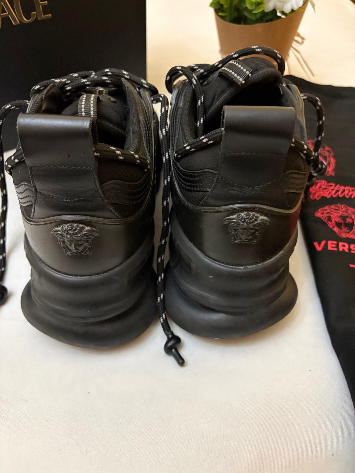 Sneakers Versace Chain Reaction