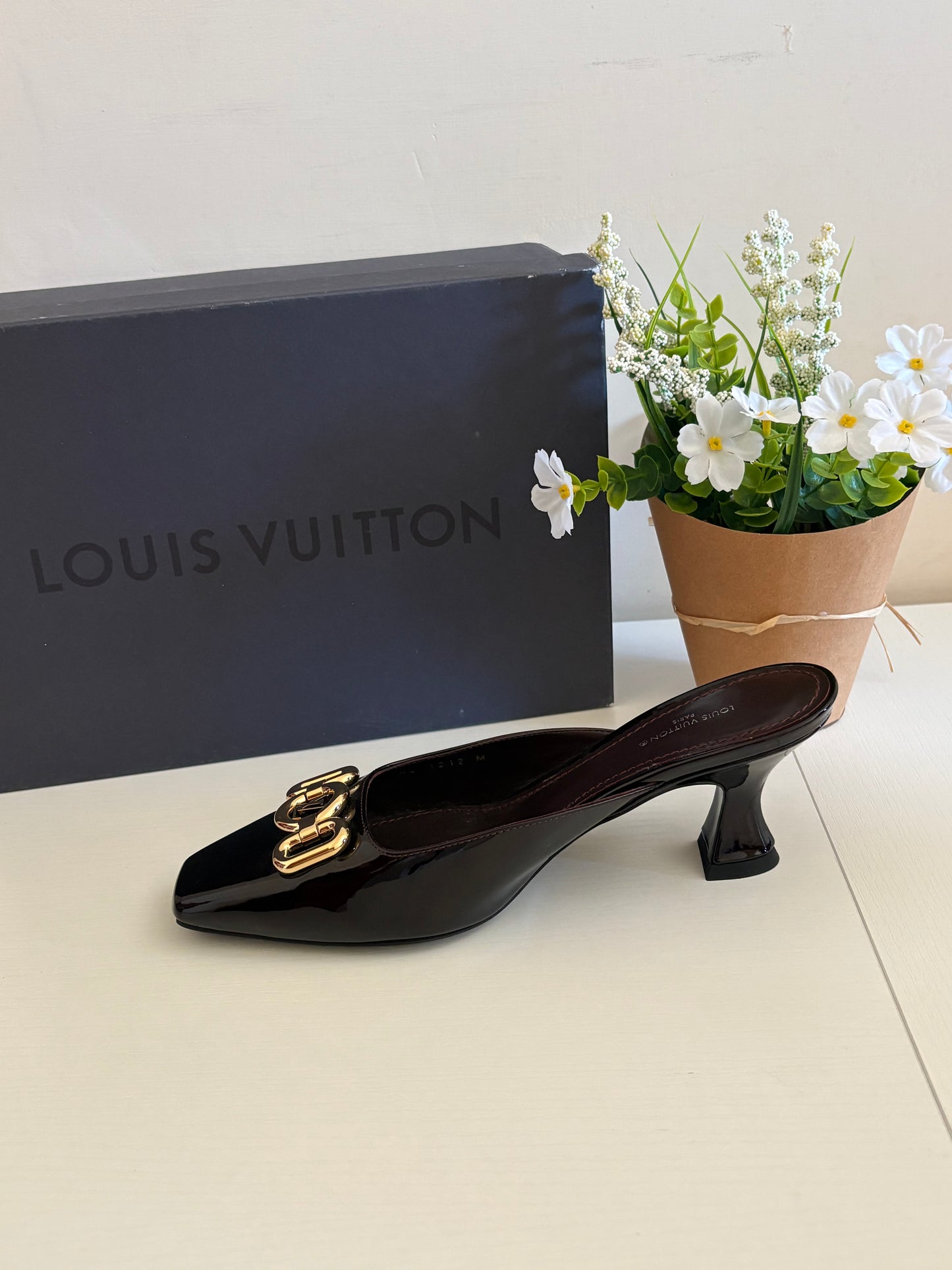 Louis Vuitton decolléte