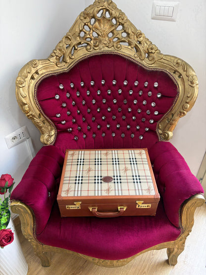 48 H Burberry