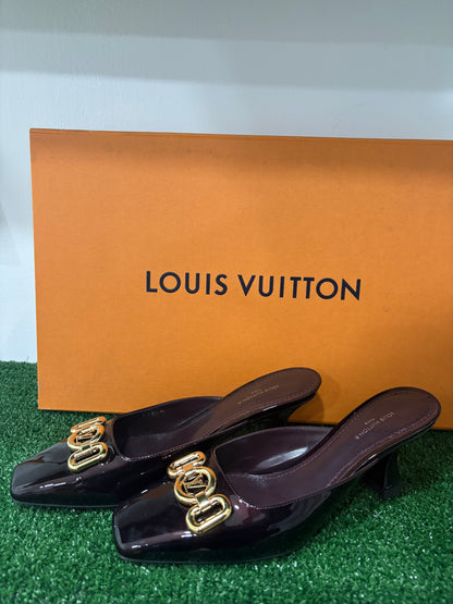 Louis Vuitton decolléte