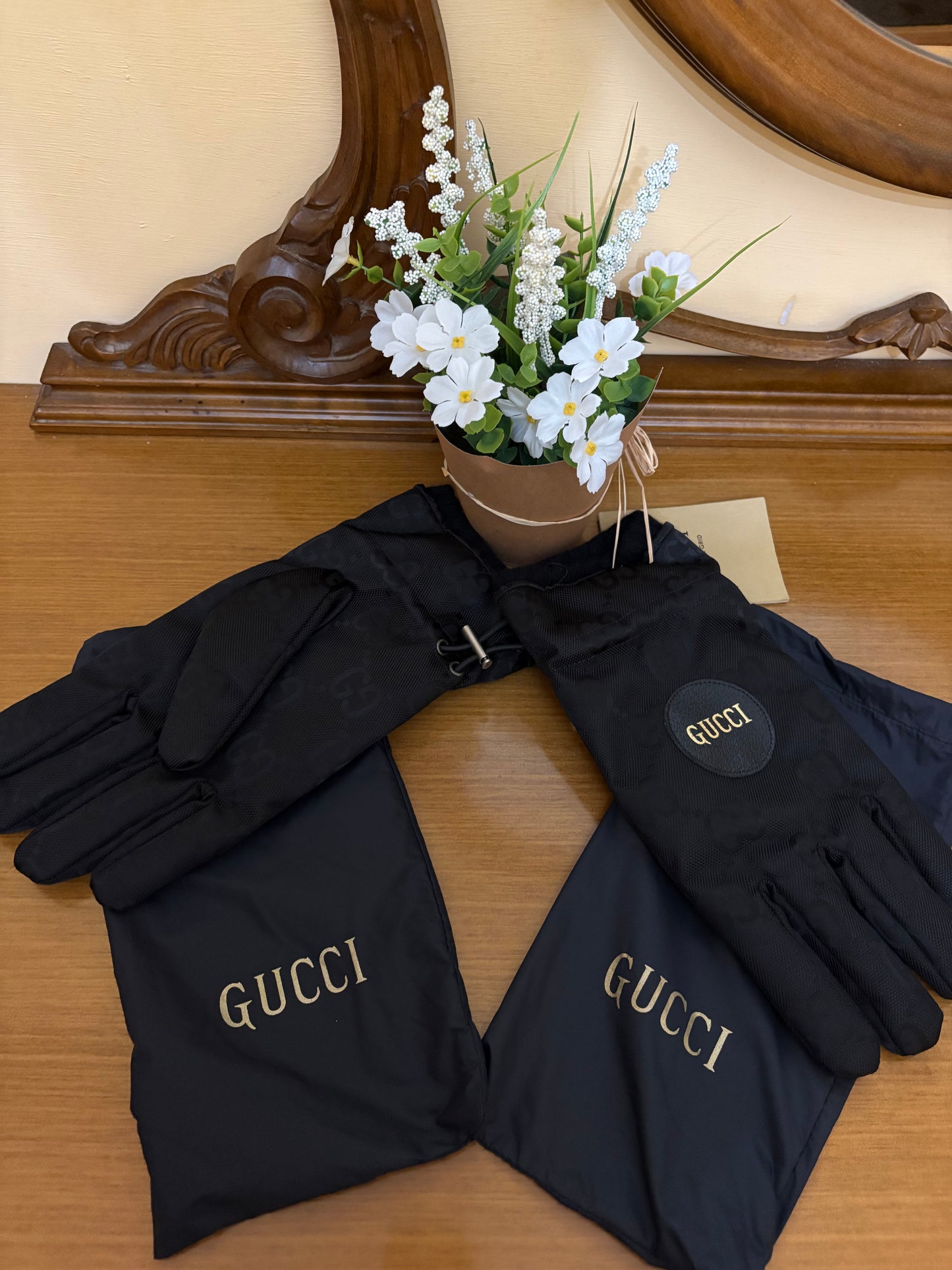 Guanti Gucci taglia 8