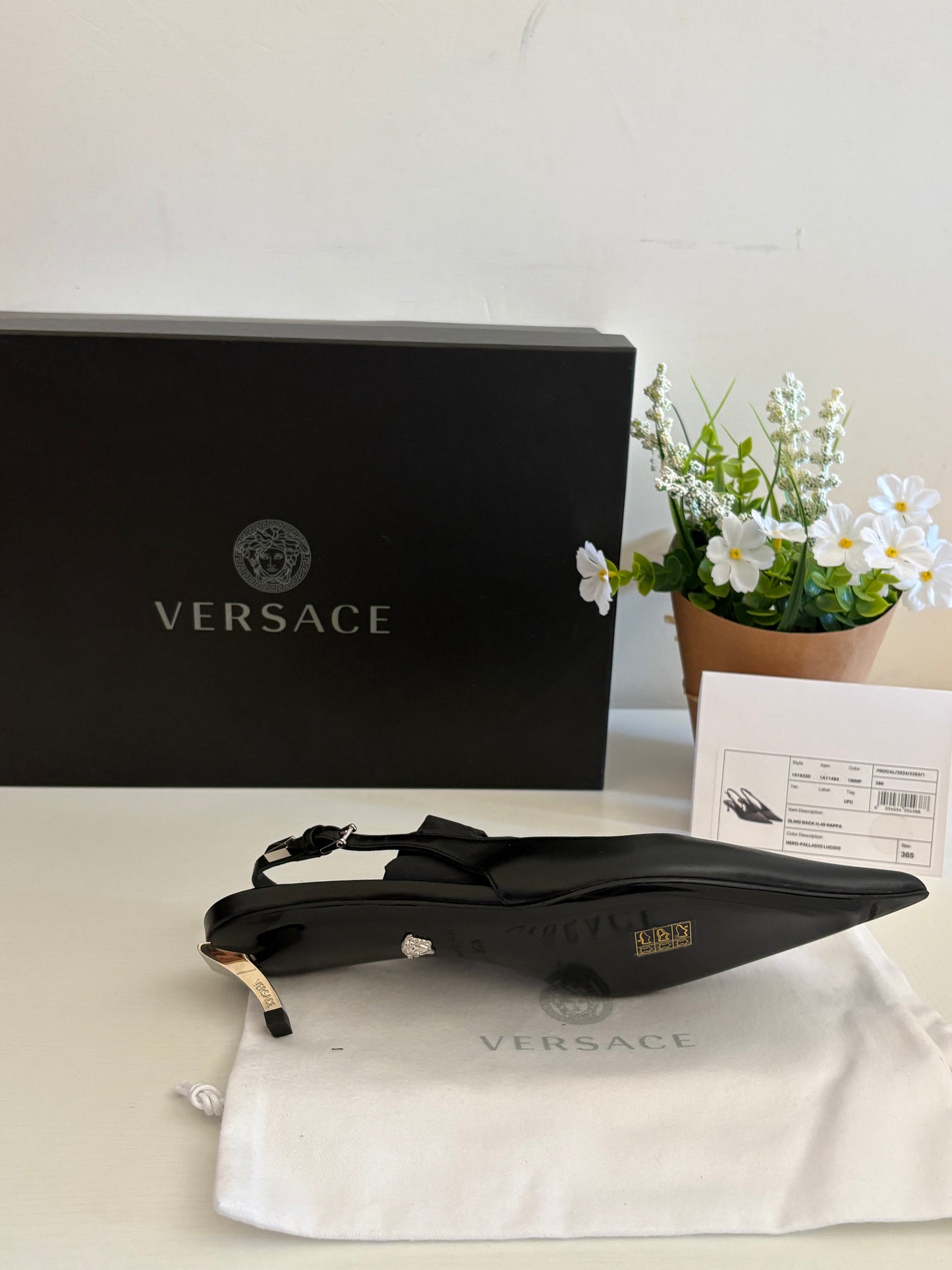 Versace Décolleté